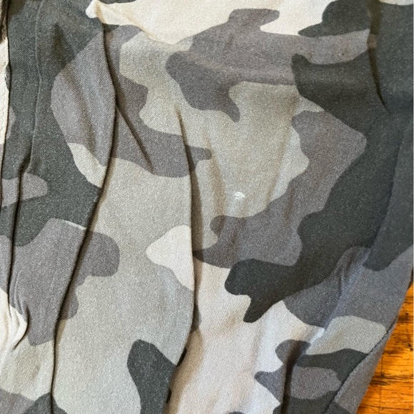 Hippie Rose Cargo Pants Womens Ruched Hem Gray Camo Elastic Waist Cargo Jogger M - Picture 2 of 7